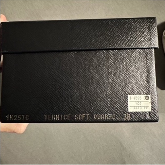 Prada size 38 (US8) heels - Picture 2 of 11